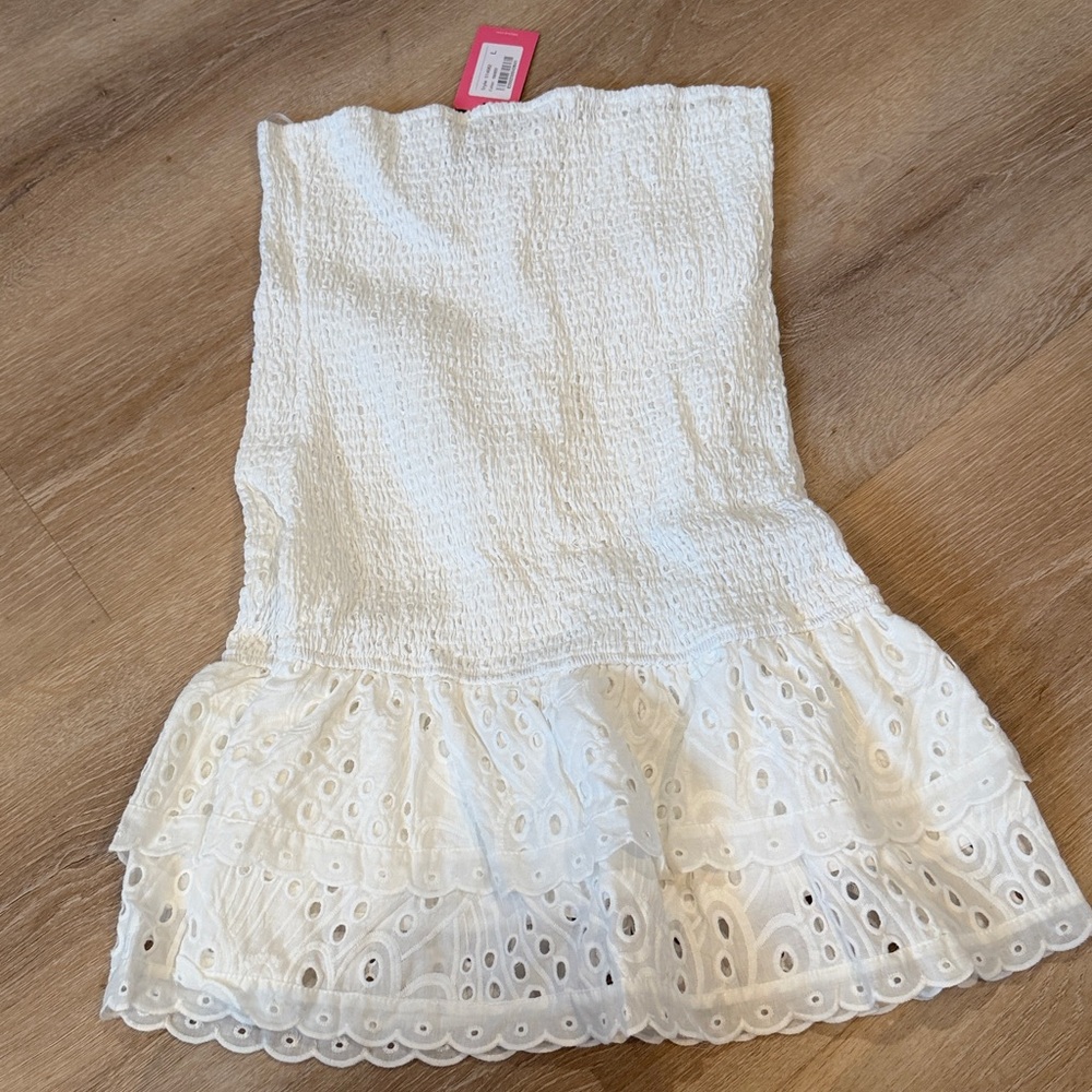 Edikted Woman’s White Lace Dress